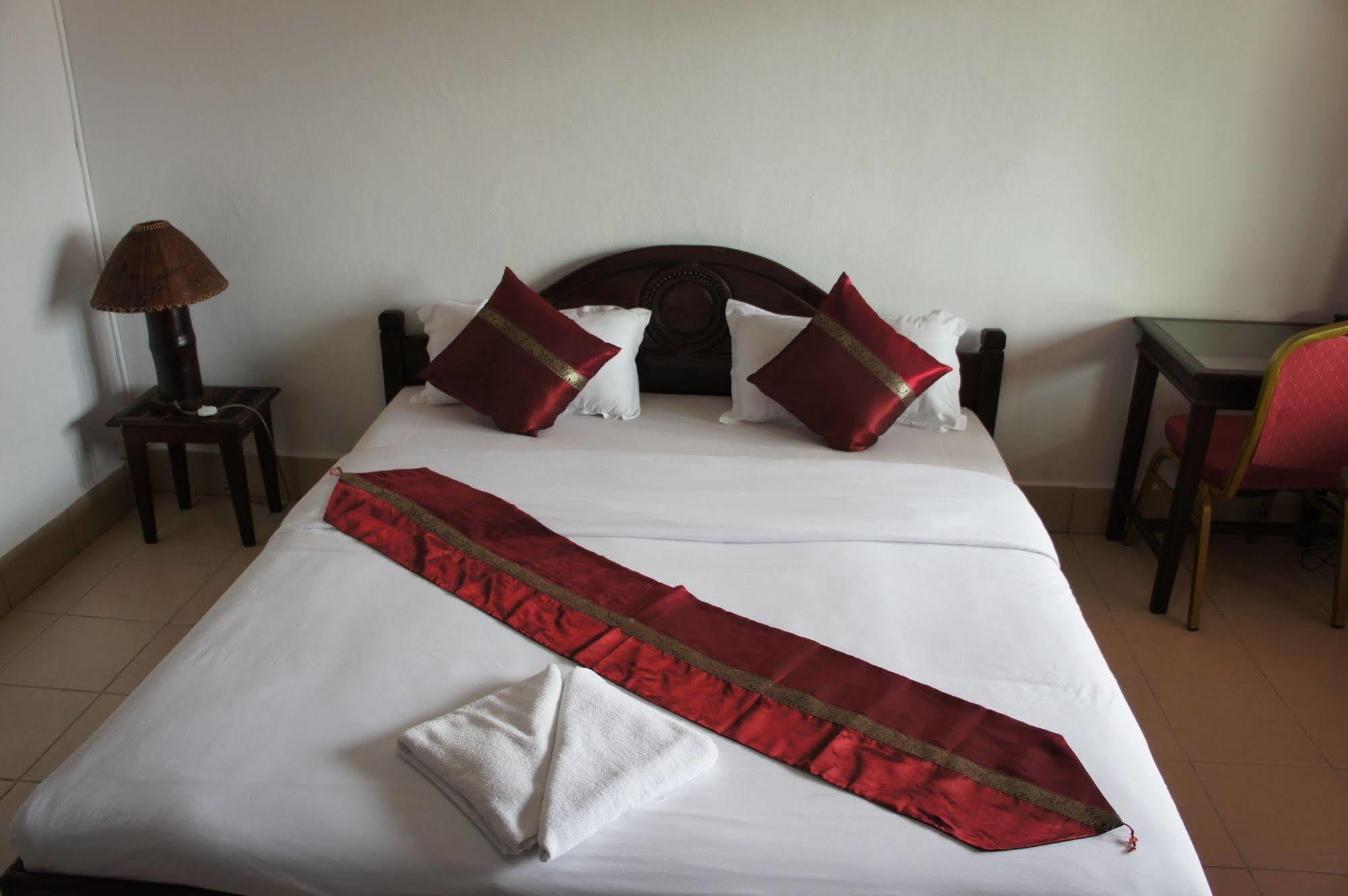 Suksavanh River 2 Hotel Ban Nongdouang Екстер'єр фото